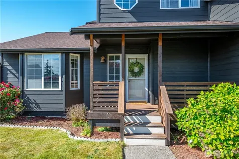 1560 SW 9th Avenue Oak Harbor WA 98277