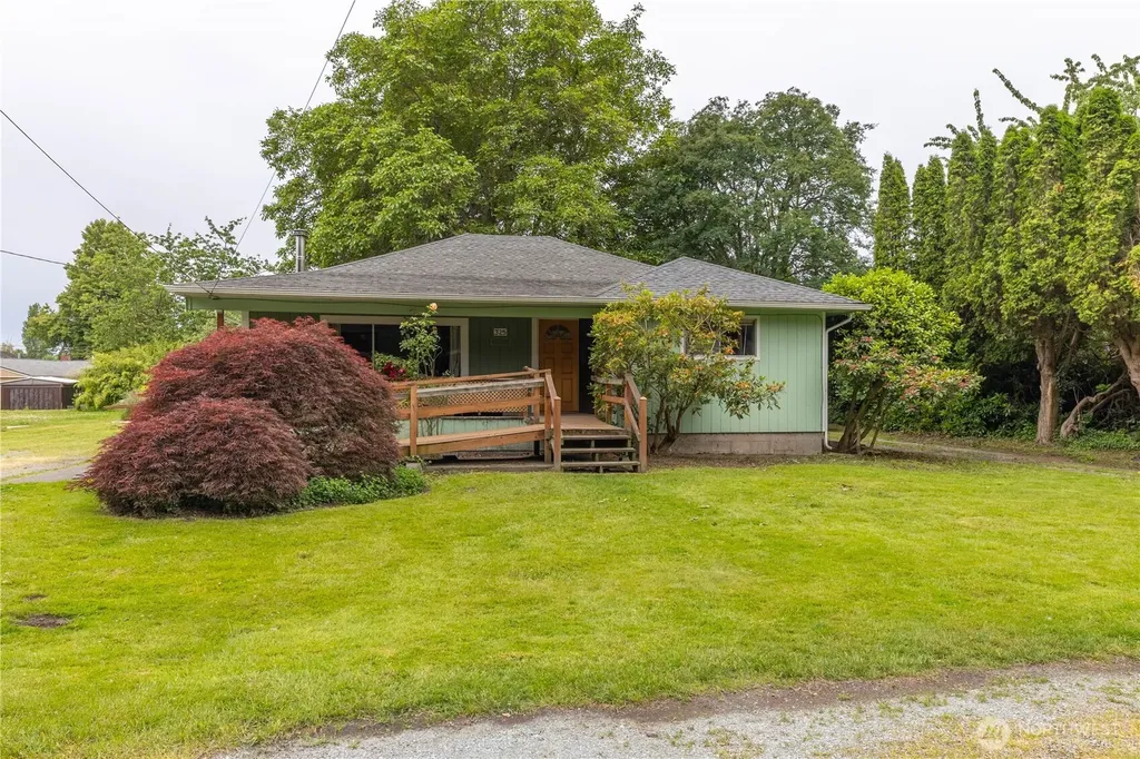 325 N Baker Street Mount Vernon WA 98273