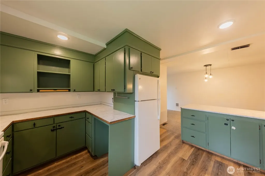 325 N Baker Street Mount Vernon WA 98273