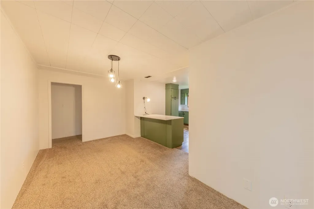 325 N Baker Street Mount Vernon WA 98273