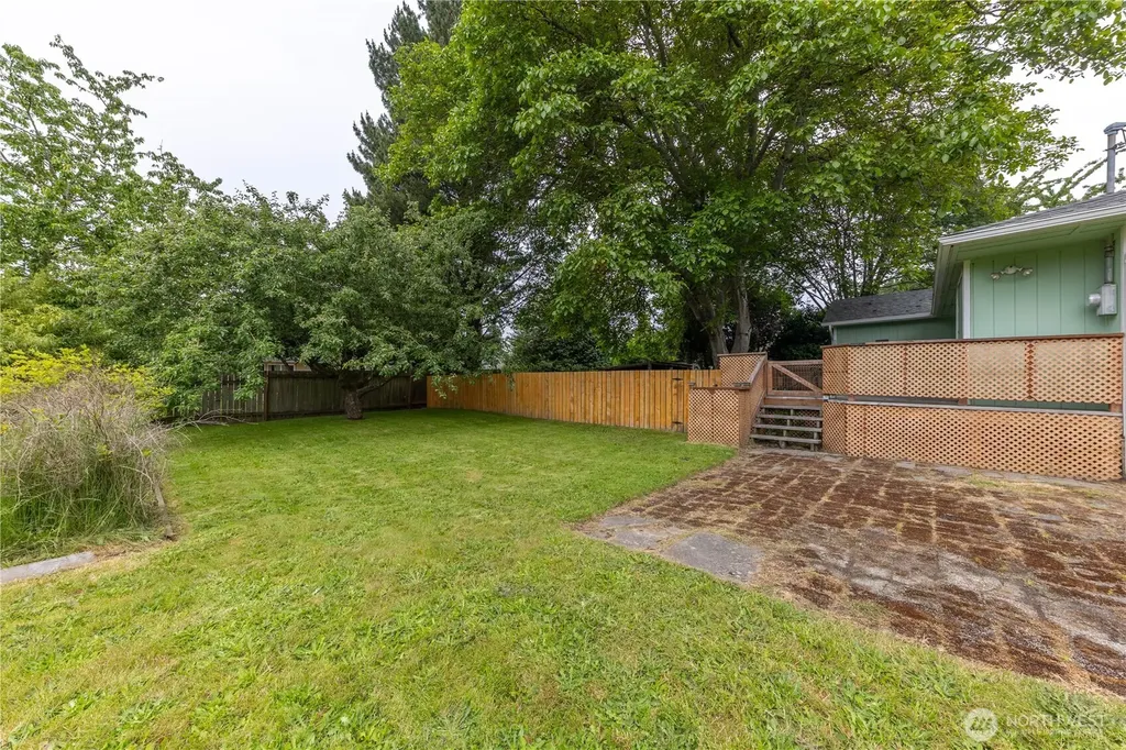 325 N Baker Street Mount Vernon WA 98273
