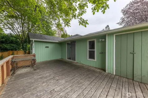 325 N Baker Street Mount Vernon WA 98273