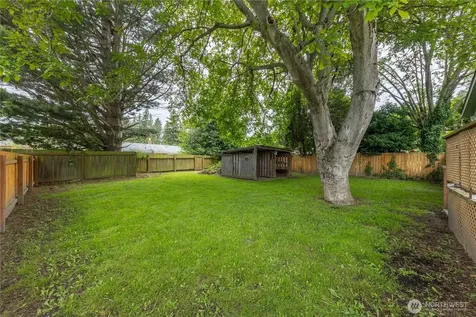 325 N Baker Street Mount Vernon WA 98273