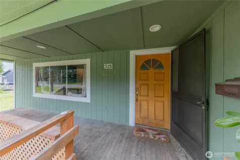 325 N Baker Street Mount Vernon WA 98273
