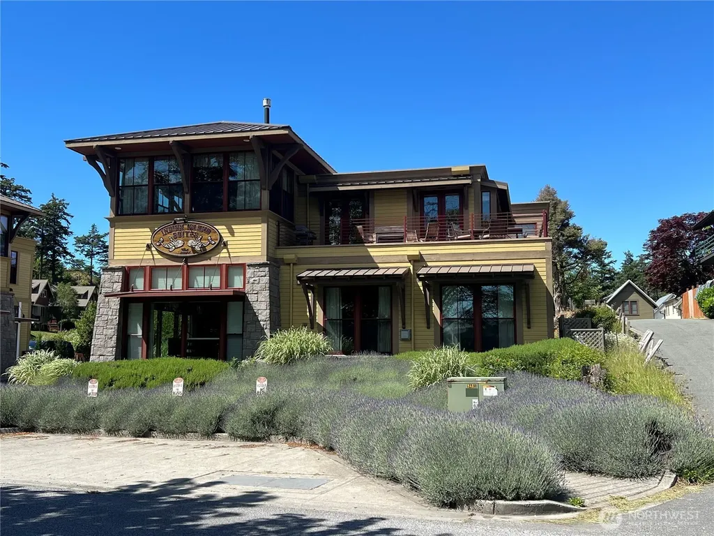 18 Fishing Alley Orcas Island WA 98245