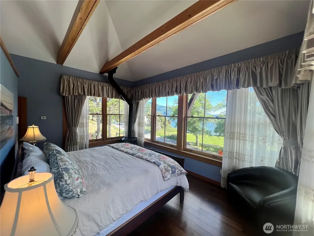 18 Fishing Alley Orcas Island WA 98245