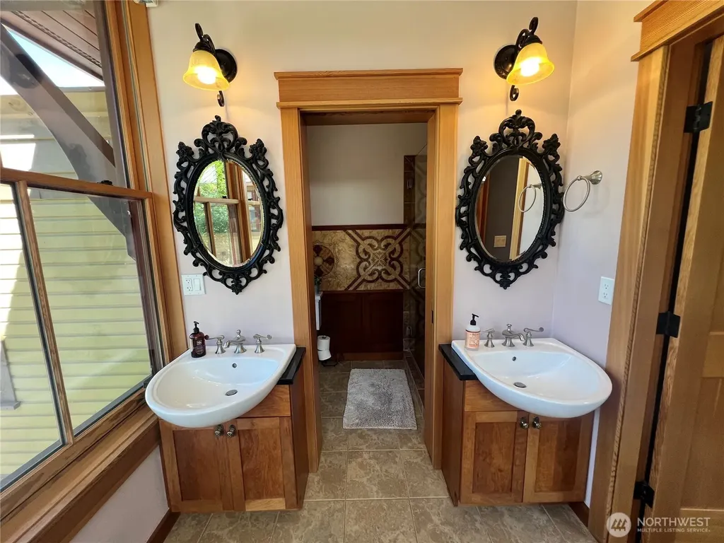 18 Fishing Alley Orcas Island WA 98245