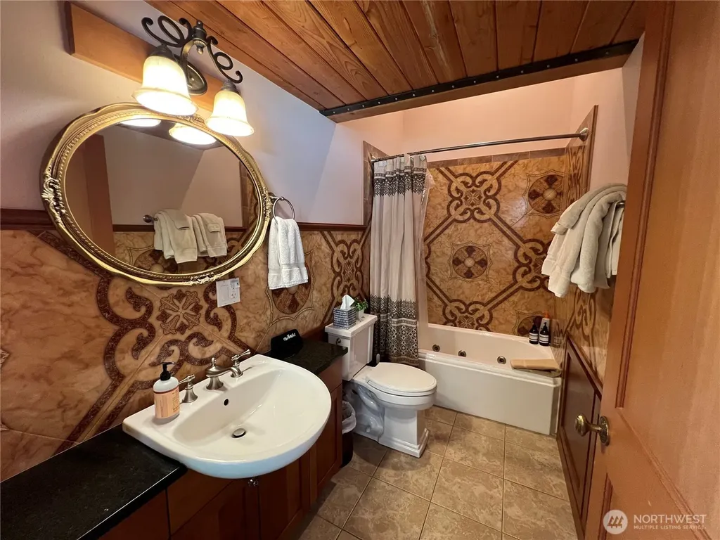 18 Fishing Alley Orcas Island WA 98245