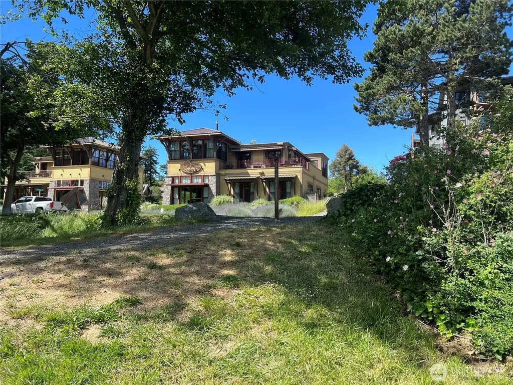 18 Fishing Alley Orcas Island WA 98245