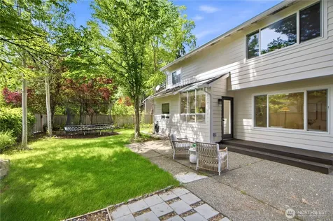 25733 SE 39th Street Sammamish WA 98029