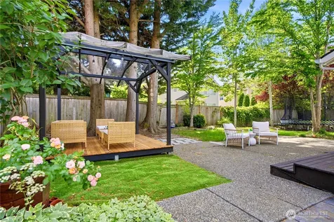 25733 SE 39th Street Sammamish WA 98029