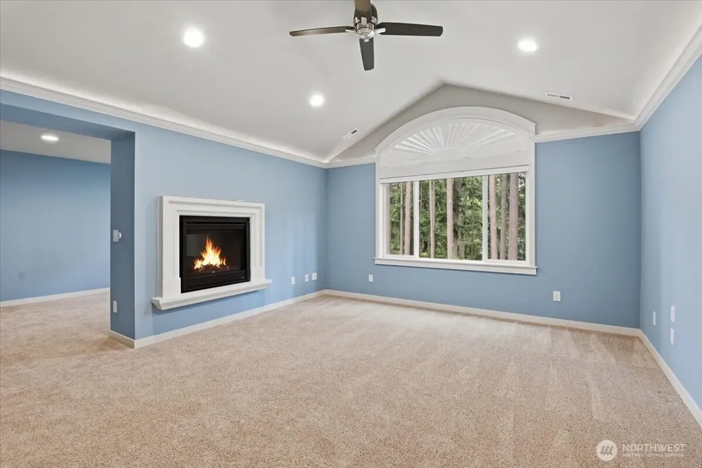 21384 NE 9th Place Sammamish WA 98074