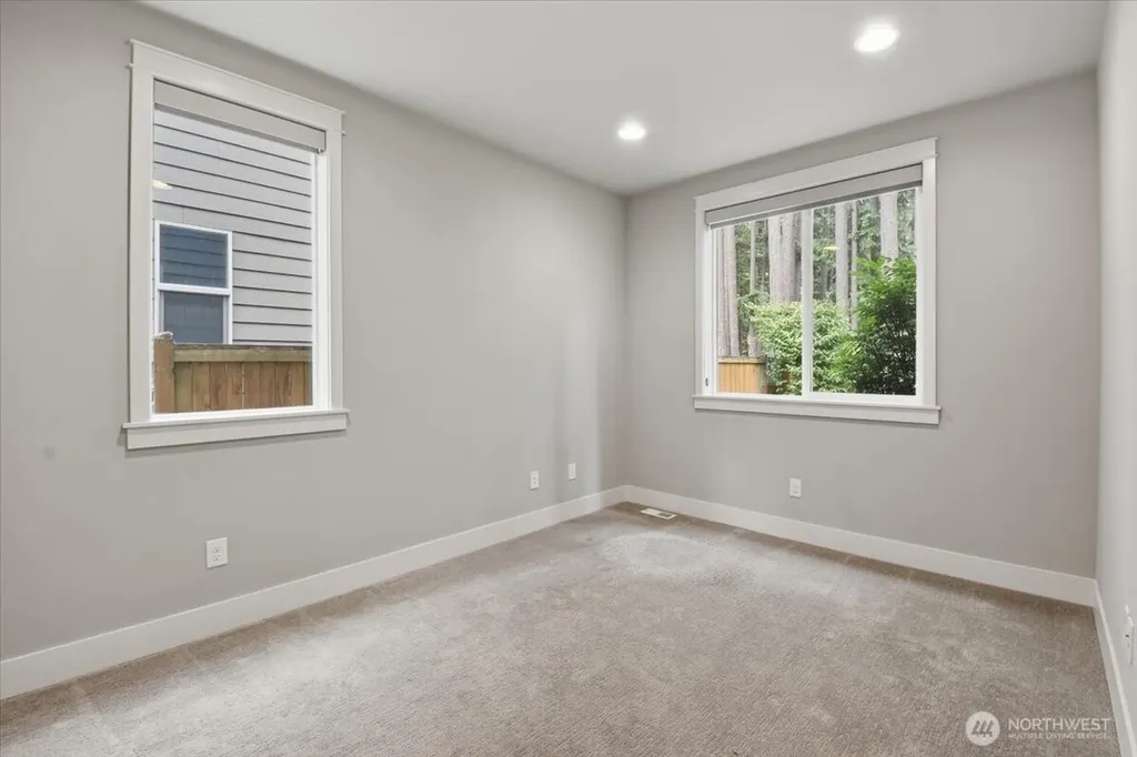 21384 NE 9th Place Sammamish WA 98074