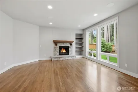 21384 NE 9th Place Sammamish WA 98074