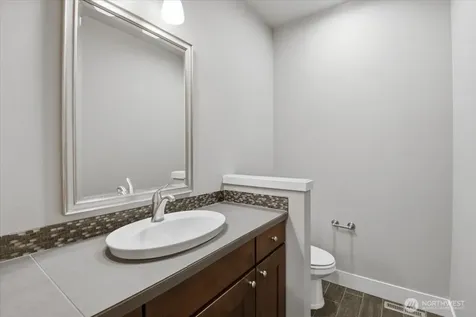 21384 NE 9th Place Sammamish WA 98074