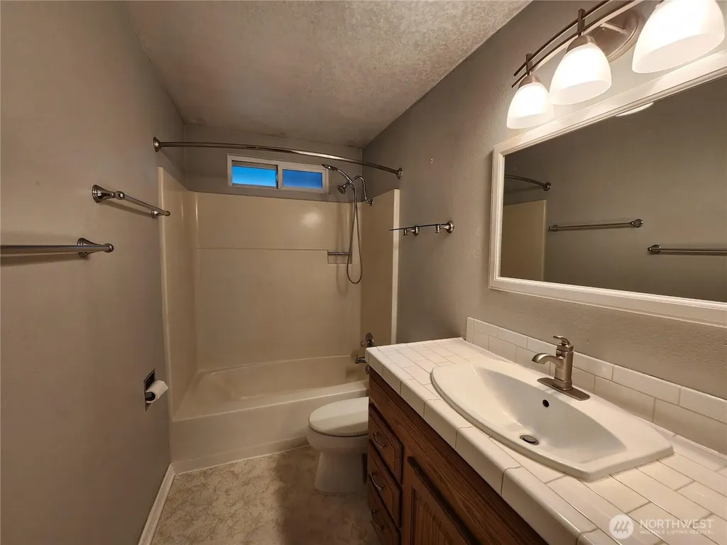 371 Melissa Street Camano Island WA 98292