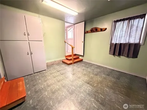 2108 Deerpath Oroville WA 98844