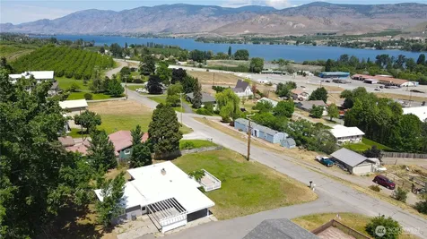 2108 Deerpath Oroville WA 98844