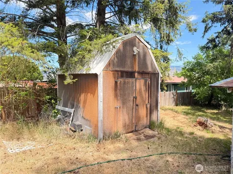 2108 Deerpath Oroville WA 98844