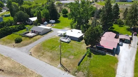 2108 Deerpath Oroville WA 98844