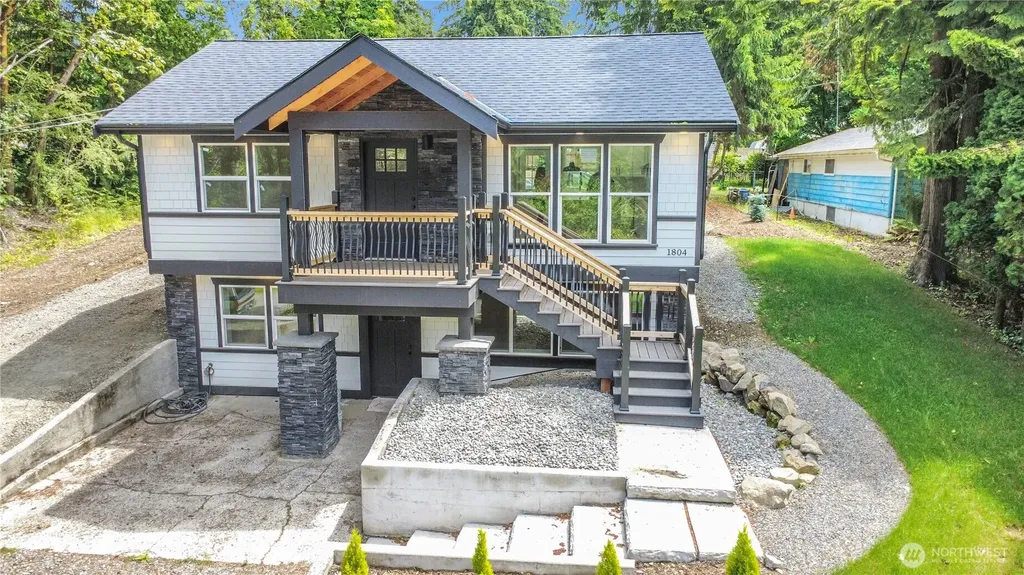 1804 13th Avenue Milton WA 98354