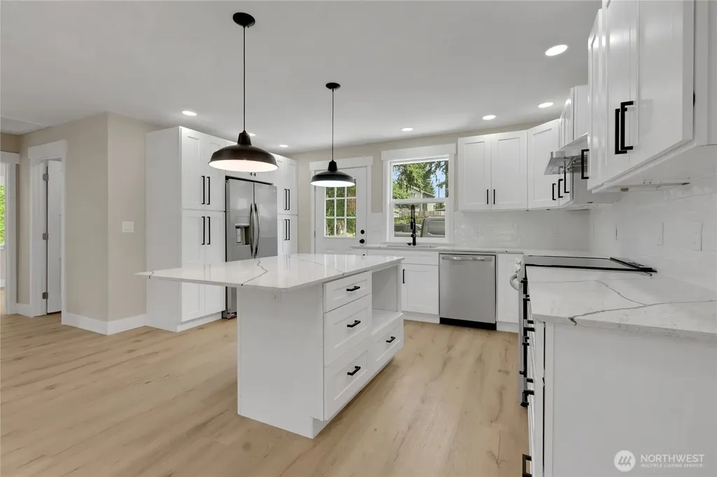 1804 13th Avenue Milton WA 98354