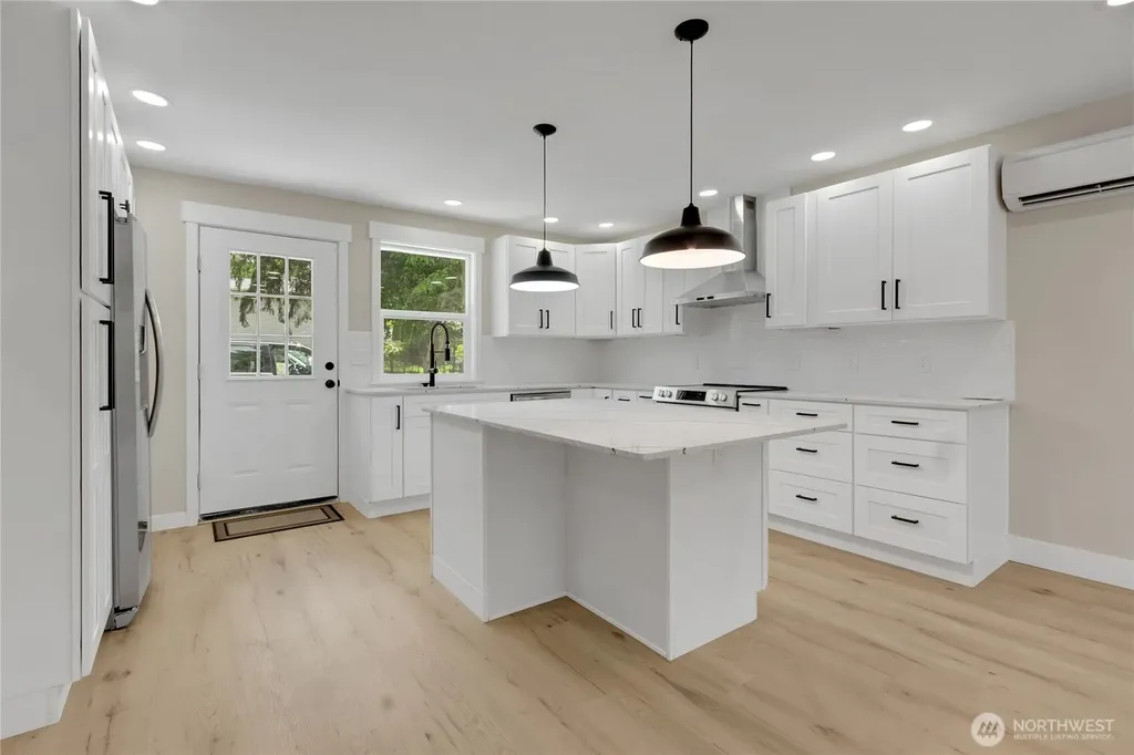 1804 13th Avenue Milton WA 98354