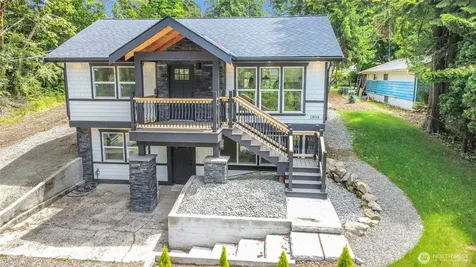 1804 13th Avenue Milton WA 98354