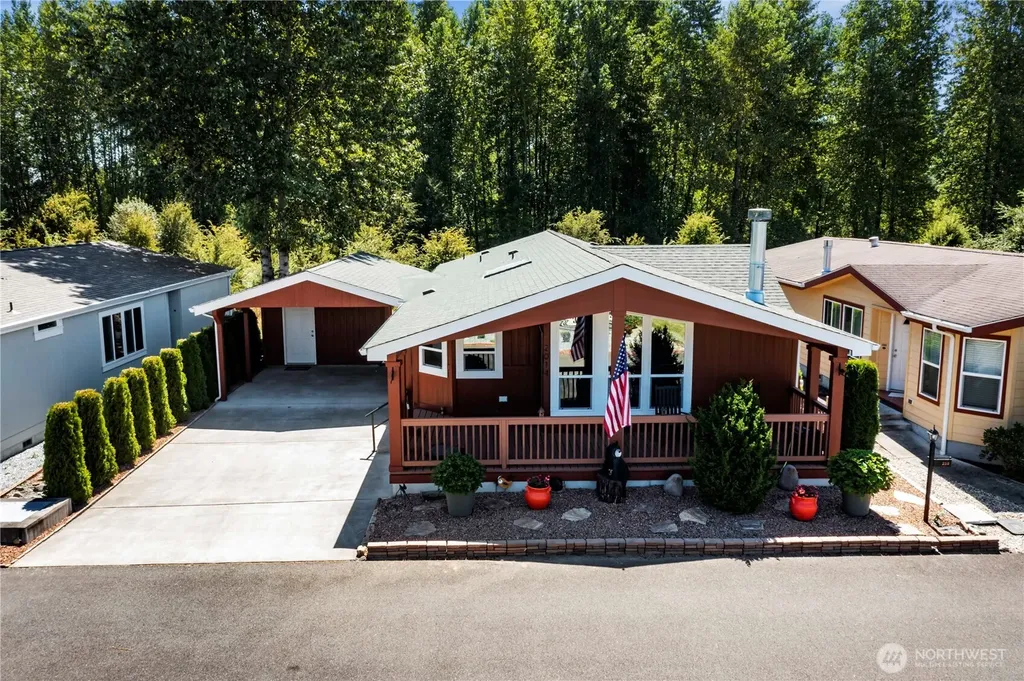 2014 140 Street E Tacoma WA 98445