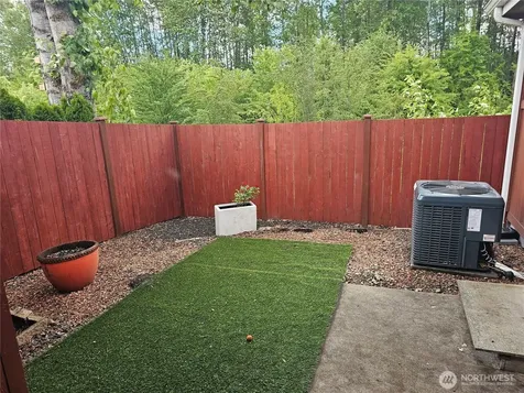 2014 140 Street E Tacoma WA 98445