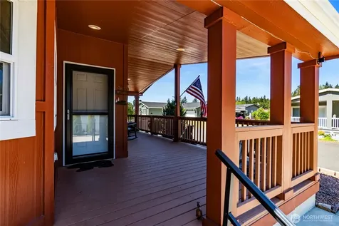 2014 140 Street E Tacoma WA 98445