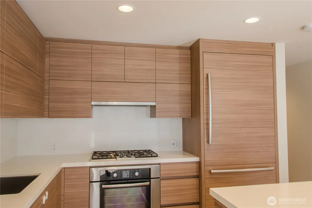 588 Bell Street Seattle WA 98121