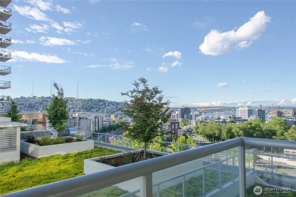 588 Bell Street Seattle WA 98121