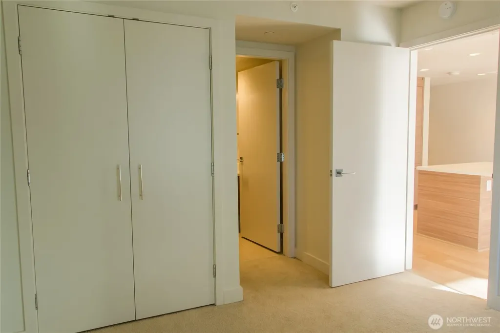 588 Bell Street Seattle WA 98121