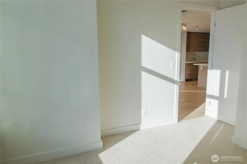 588 Bell Street Seattle WA 98121