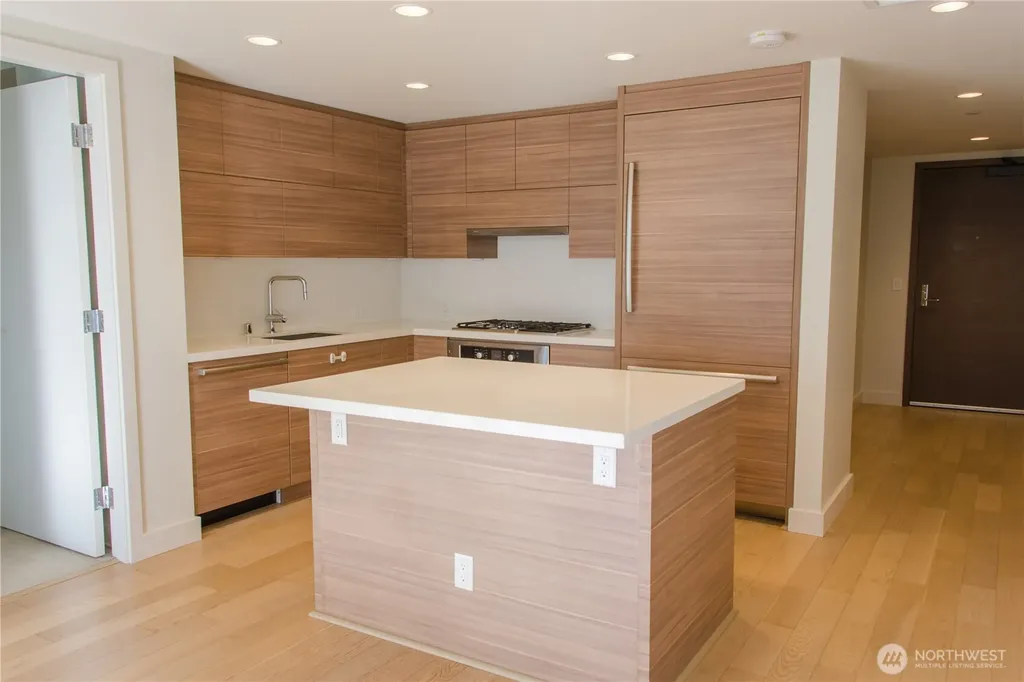 588 Bell Street Seattle WA 98121