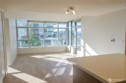 588 Bell Street Seattle WA 98121