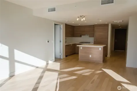 588 Bell Street Seattle WA 98121