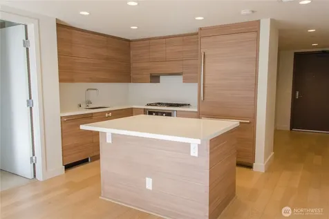 588 Bell Street Seattle WA 98121