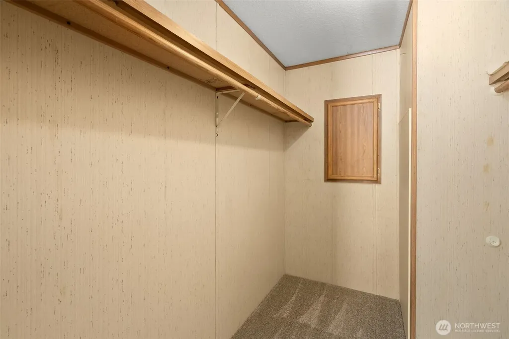 1259 NE Vena Avenue Bremerton WA 98311