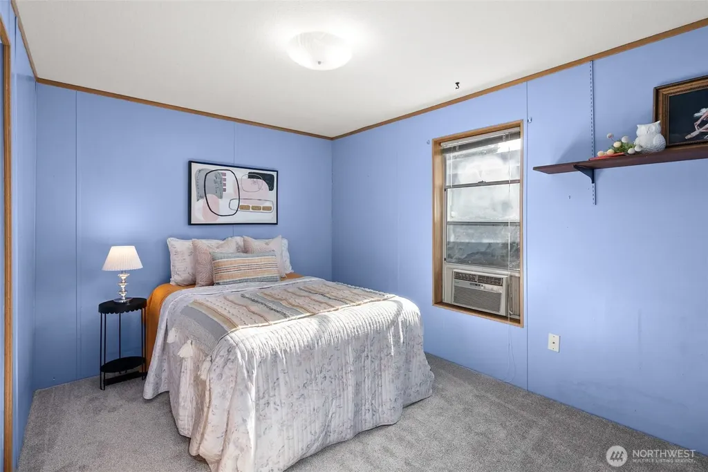 1259 NE Vena Avenue Bremerton WA 98311