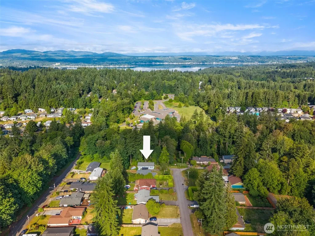 1259 NE Vena Avenue Bremerton WA 98311