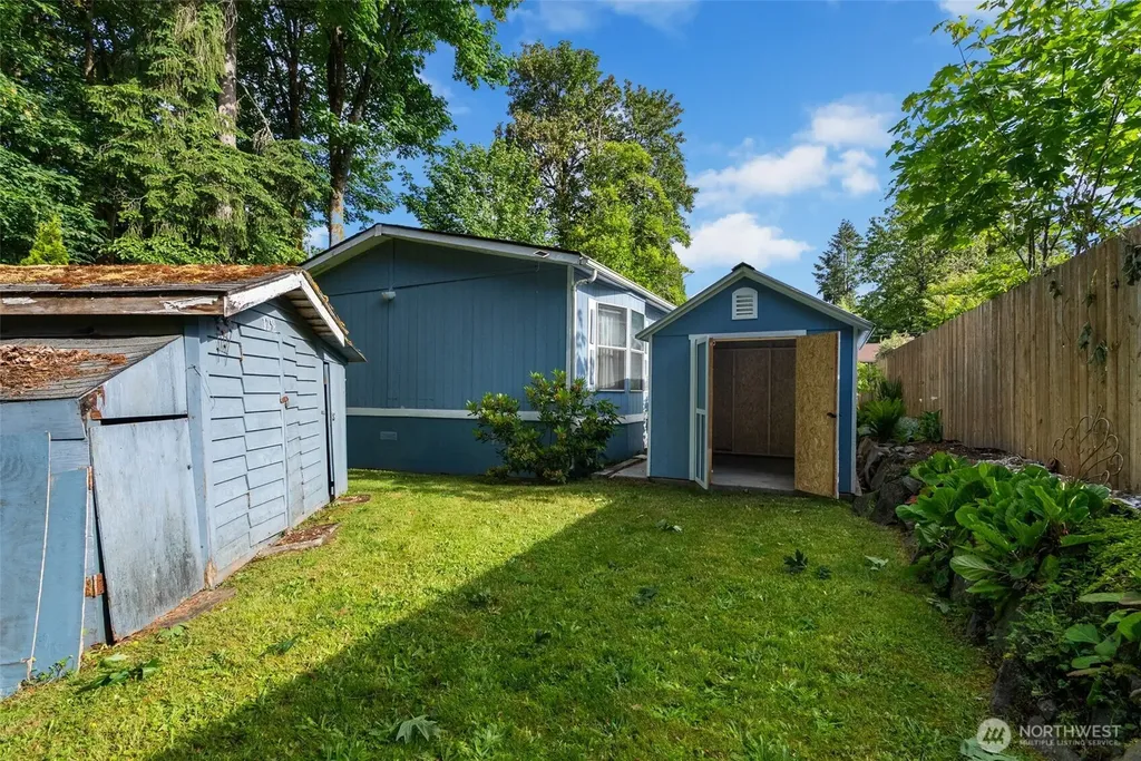 1259 NE Vena Avenue Bremerton WA 98311
