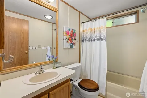 1259 NE Vena Avenue Bremerton WA 98311