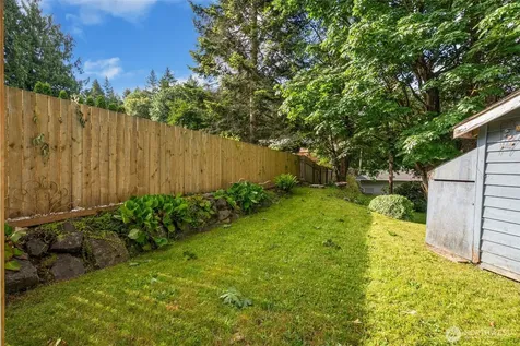 1259 NE Vena Avenue Bremerton WA 98311