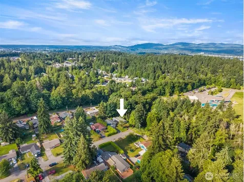 1259 NE Vena Avenue Bremerton WA 98311