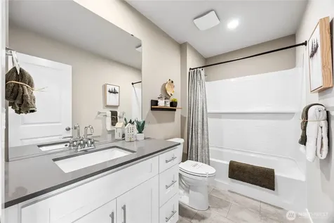 1113 138th Place SW Lynnwood WA 98087
