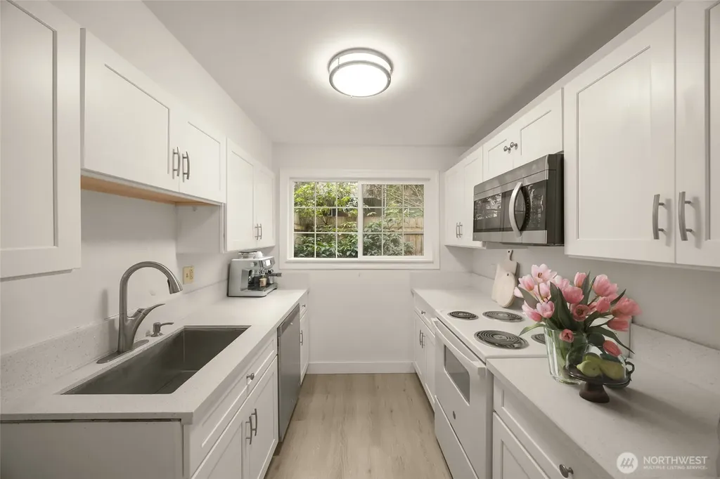12211 SE 59th Street Bellevue WA 98006