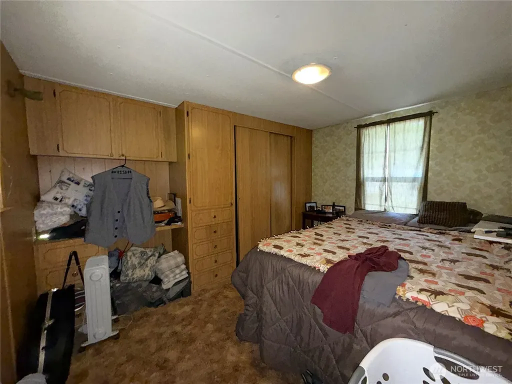 2 Hazel Lane Republic WA 99166