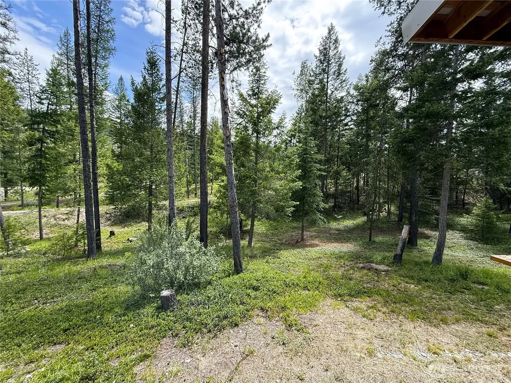 2 Hazel Lane Republic WA 99166